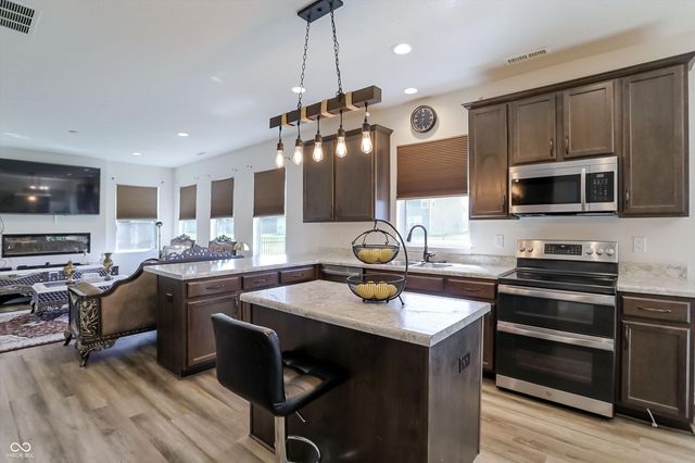 6936 Sonora Boulevard, Brownsburg, IN 46112