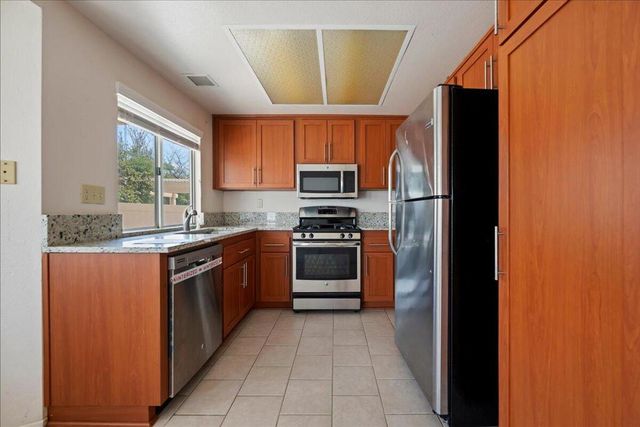 962 Oakland Hills Drive, Banning, CA 92220