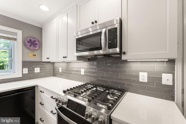 43305 WAYSIDE CIR, Ashburn, VA 20147
