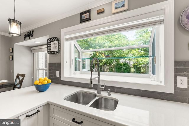43305 WAYSIDE CIR, Ashburn, VA 20147