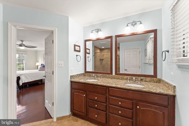 43305 WAYSIDE CIR, Ashburn, VA 20147