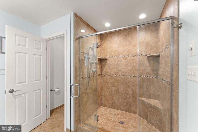 43305 WAYSIDE CIR, Ashburn, VA 20147