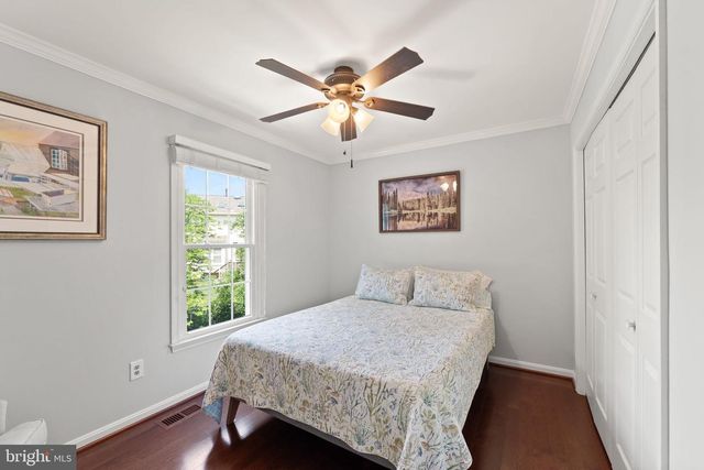 43305 WAYSIDE CIR, Ashburn, VA 20147