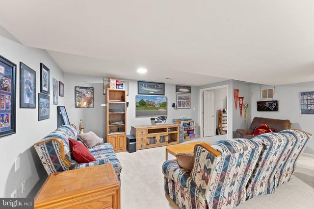 43305 WAYSIDE CIR, Ashburn, VA 20147
