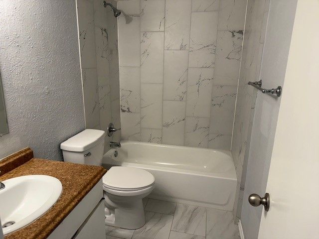 6000 Westridge Lane 802, Fort Worth, TX 76116