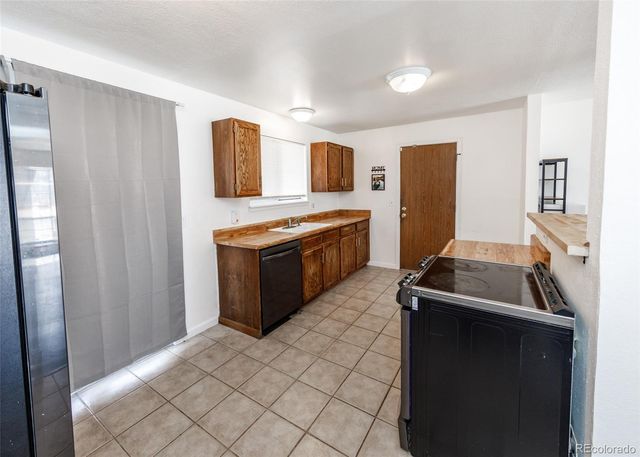 3084 Maverick Drive, Colorado Springs, CO 80918