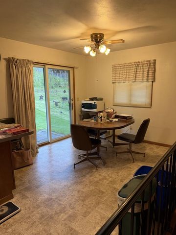 305 Sunset Drive, Deforest, WI 53532