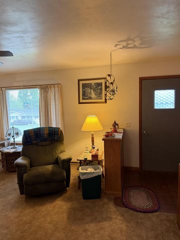 305 Sunset Drive, Deforest, WI 53532