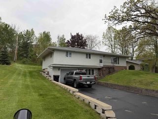 305 Sunset Drive, Deforest, WI 53532