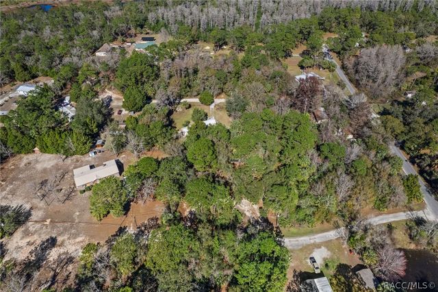 8181 W Tracy Court, Homosassa, FL 34448