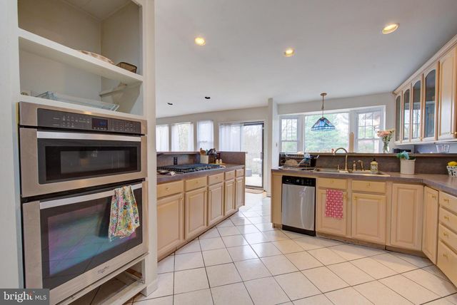 3425-29 W SCHOOL HOUSE LN, Philadelphia, PA 19129