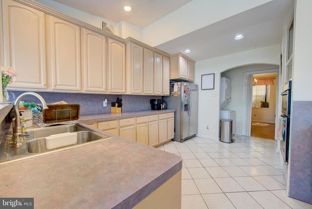 3425-29 W SCHOOL HOUSE LN, Philadelphia, PA 19129