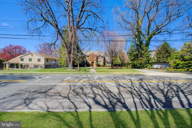 3425-29 W SCHOOL HOUSE LN, Philadelphia, PA 19129