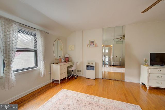 3425-29 W SCHOOL HOUSE LN, Philadelphia, PA 19129