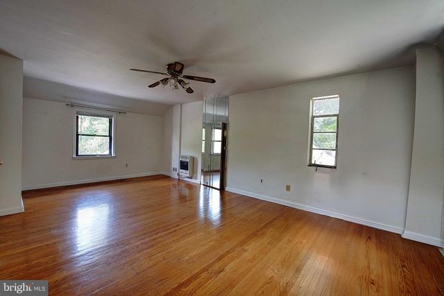 3425-29 W SCHOOL HOUSE LN, Philadelphia, PA 19129