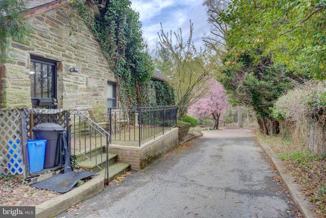 3425-29 W SCHOOL HOUSE LN, Philadelphia, PA 19129