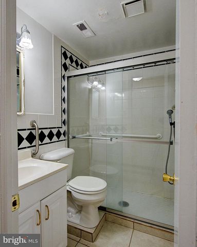 3425-29 W SCHOOL HOUSE LN, Philadelphia, PA 19129