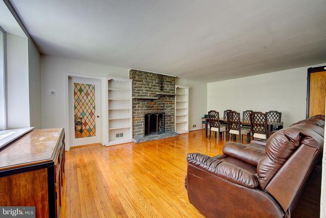 3425-29 W SCHOOL HOUSE LN, Philadelphia, PA 19129