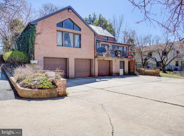 3425-29 W SCHOOL HOUSE LN, Philadelphia, PA 19129