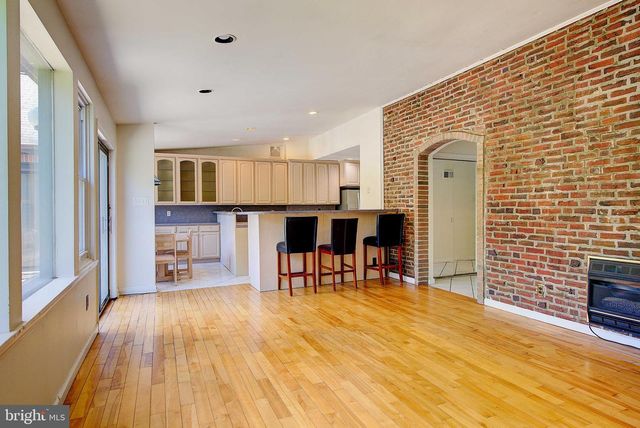 3425-29 W SCHOOL HOUSE LN, Philadelphia, PA 19129