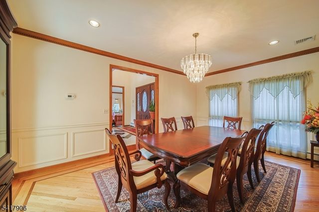 19 Dave Espie Way, Wayne Twp., NJ 07470