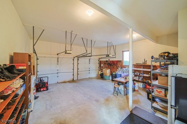 19 Dave Espie Way, Wayne Twp., NJ 07470