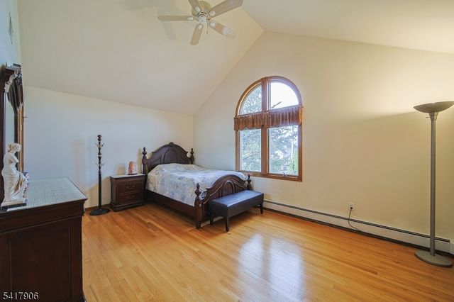 19 Dave Espie Way, Wayne Twp., NJ 07470