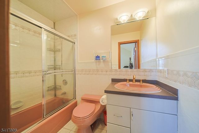 19 Dave Espie Way, Wayne Twp., NJ 07470