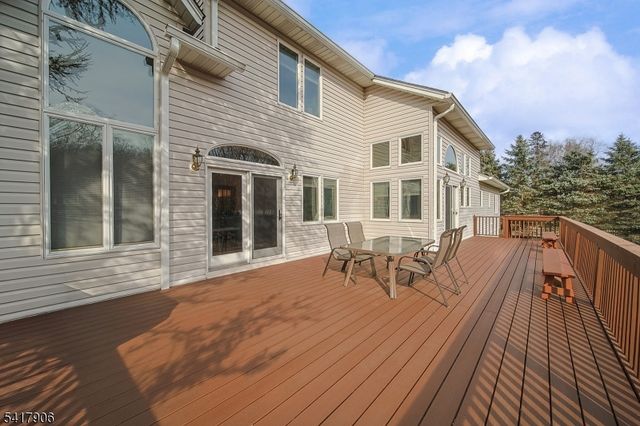 19 Dave Espie Way, Wayne Twp., NJ 07470