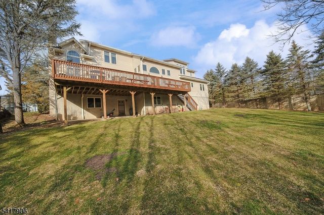 19 Dave Espie Way, Wayne Twp., NJ 07470