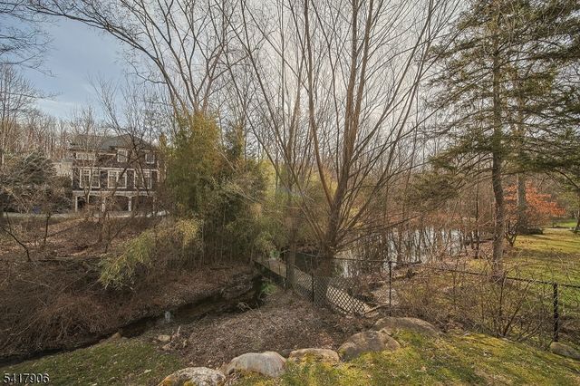 19 Dave Espie Way, Wayne Twp., NJ 07470