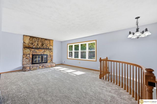 4118 N 94th Street, Omaha, NE 68134