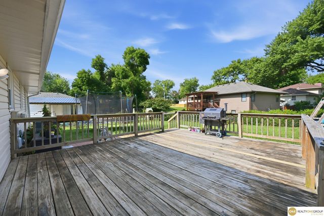 4118 N 94th Street, Omaha, NE 68134