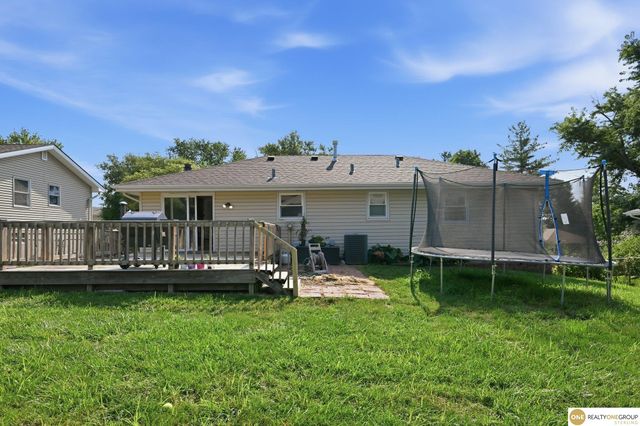4118 N 94th Street, Omaha, NE 68134
