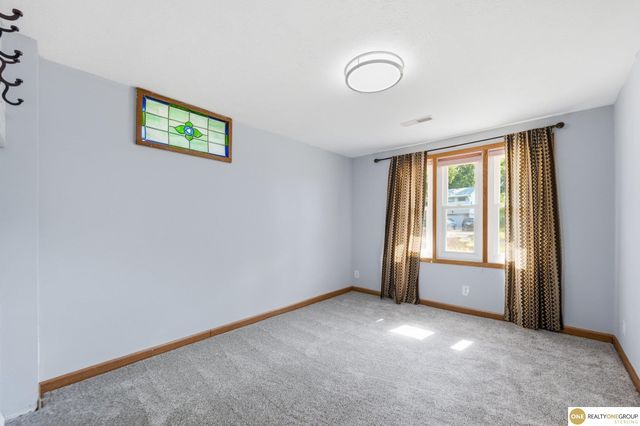 4118 N 94th Street, Omaha, NE 68134