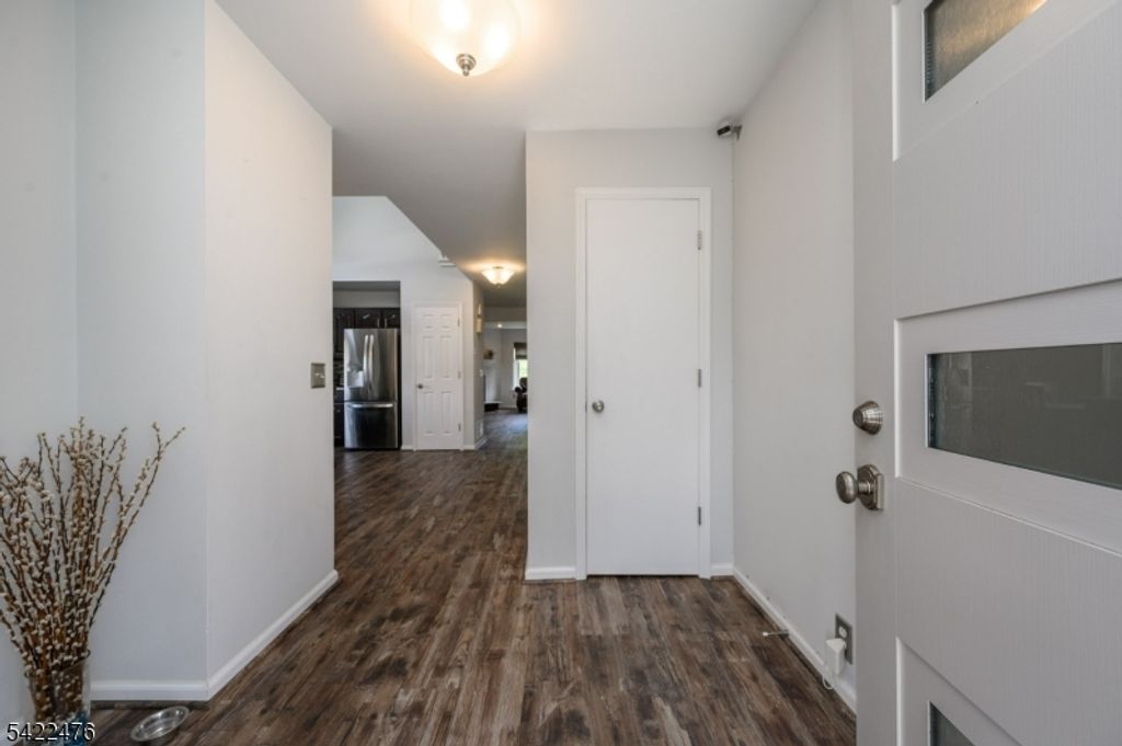 675 Raritan Rd 24, Clark Twp., NJ 07066 — photo 3