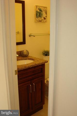 1331 TEMPLETON PL, Rockville, MD 20852