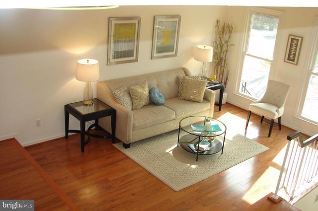 1331 TEMPLETON PL, Rockville, MD 20852