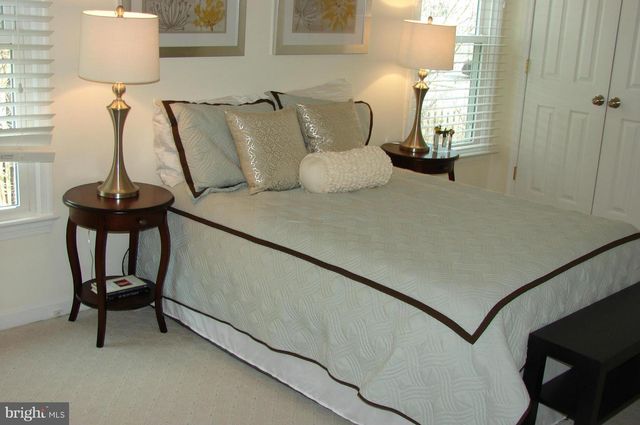 1331 TEMPLETON PL, Rockville, MD 20852