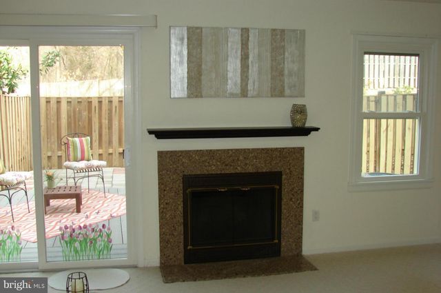 1331 TEMPLETON PL, Rockville, MD 20852