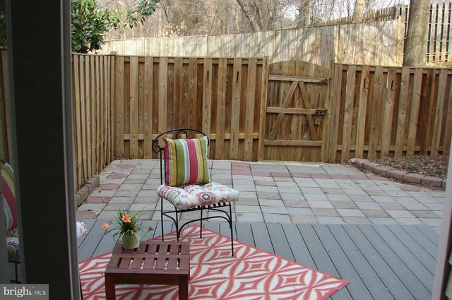 1331 TEMPLETON PL, Rockville, MD 20852