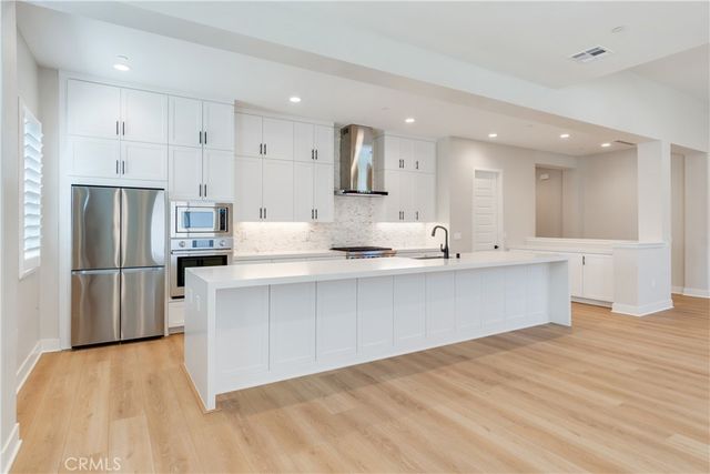 6548 Canyon Oaks Drive, Simi Valley, CA 93063