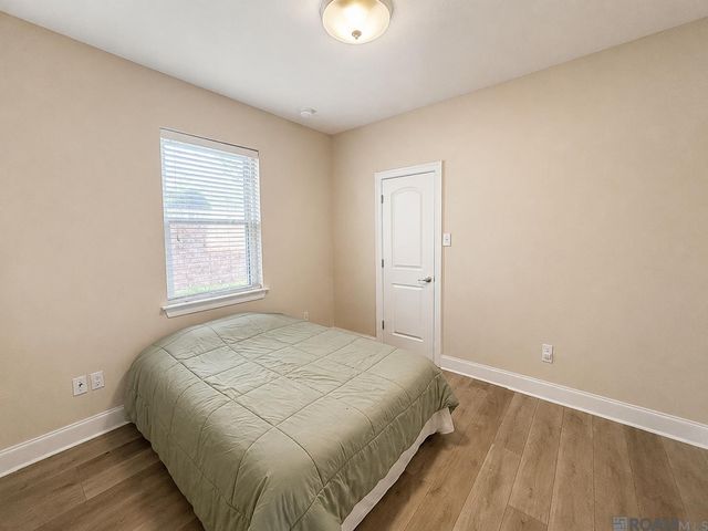 15430 Woodlore Dr, Baton Rouge, LA 70816