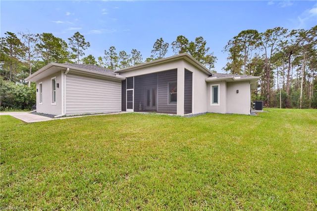 3512 16th AVE NE, Naples, FL 34120