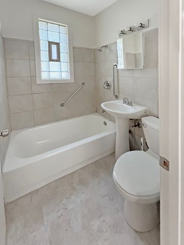 11014 S State Street 1B, Chicago, IL 60628