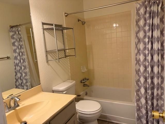 12414 Coronet ST B, Austin, TX 78727