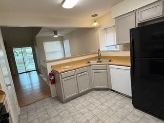 12414 Coronet ST B, Austin, TX 78727