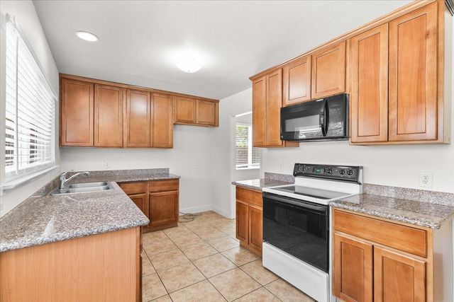 6116 Herndon Pl, Stockton, CA 95219