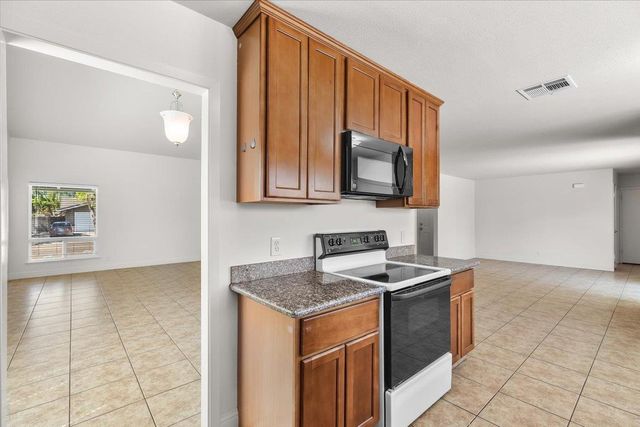 6116 Herndon Pl, Stockton, CA 95219