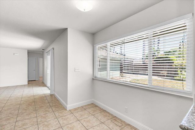 6116 Herndon Pl, Stockton, CA 95219